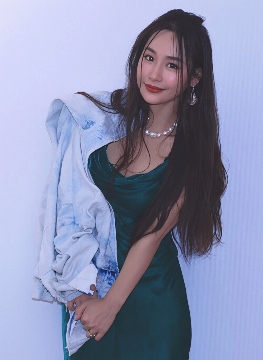 Artist- Painter - Artishion Gallery