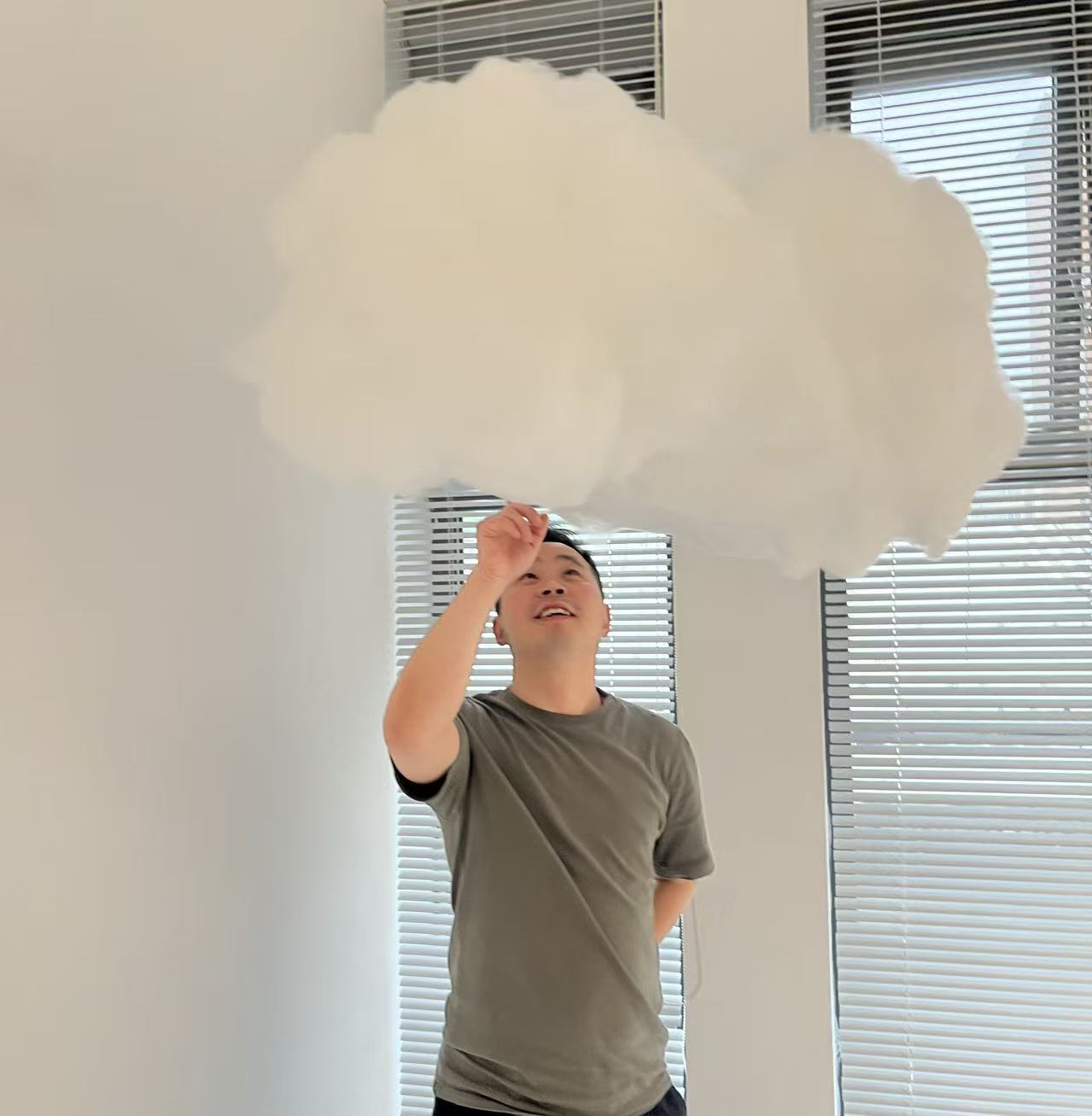 artist-xiaoyongtao-portrait