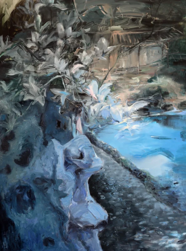 An expressive oil painting depicting a dreamlike garden landscape with dense foliage, a stone pathway, and a bright blue water surface. Soft, layered brushstrokes dissolve the boundaries between plants, rocks, and architecture, creating an atmosphere suspended between memory and reality.