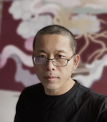 Chen Haijun creates imagined landscapes inhabited by spiritual creatures, layered mountains, and distant pavilions, reinterpreting the metaphysical spirit of classical Chinese landscape painting through a contemporary oil-painting language.